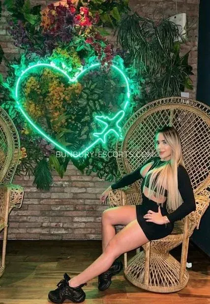 Bunbury escorts Mallory — 3