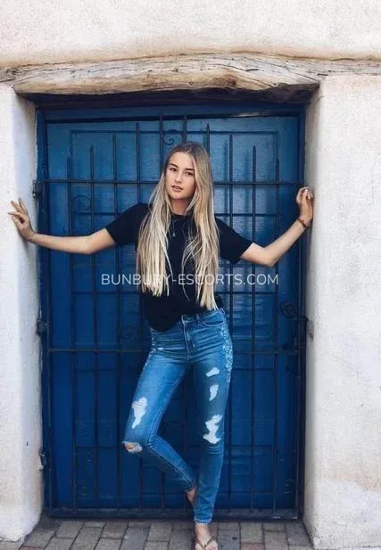 Bunbury escorts Mckenzie — 4