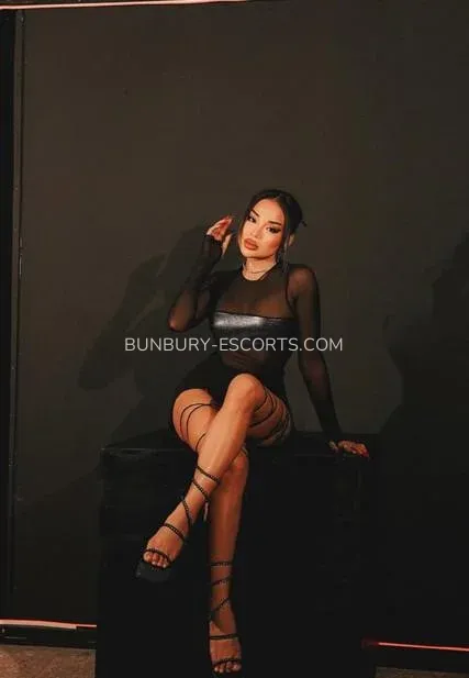 Bunbury escorts Kira — 4