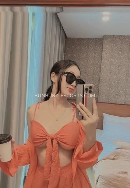 Bunbury escorts Mona — 1