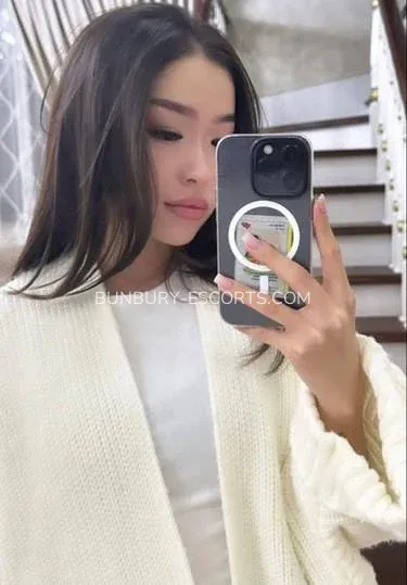 Bunbury escorts Briana — 4
