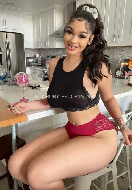 Bunbury escorts Monica — 4