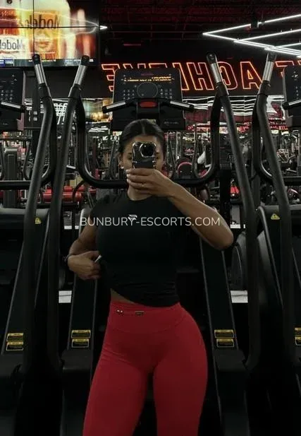 Bunbury escorts Justina — 5