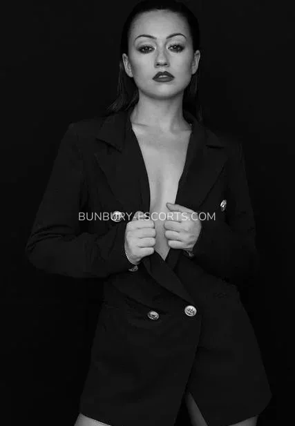 Bunbury escorts Marianne — 1