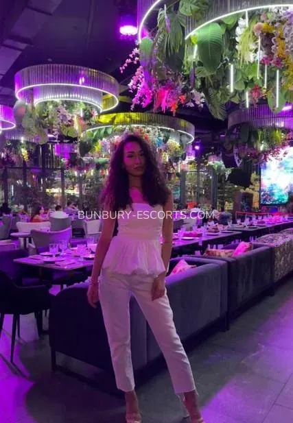 Bunbury escorts Nathalie — 5