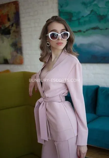 Bunbury escorts Evelyn — 9