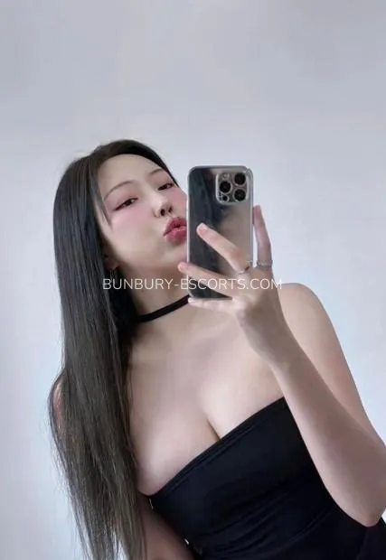 Bunbury escorts Valerie