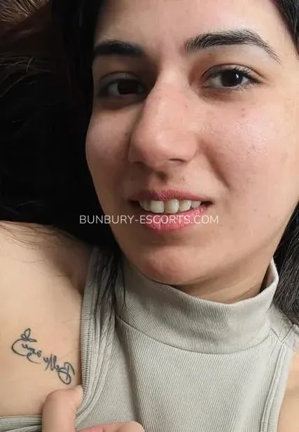Bunbury escorts Eva — 3