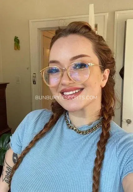 Bunbury escorts Payton — 1