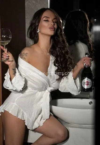 Bunbury escorts Perpetua — 4