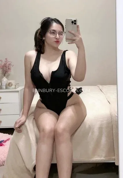 Bunbury escorts Caroline — 1