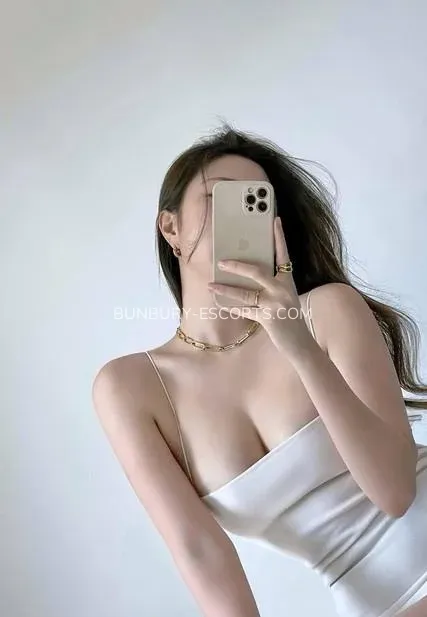 Bunbury escorts Belinda — 3