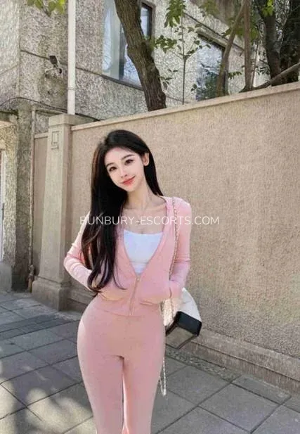 Bunbury escorts Molly — 3