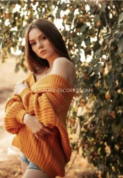 Bunbury escorts Mona — 3
