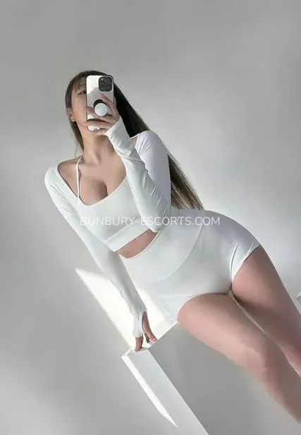 Bunbury escorts Sol — 4