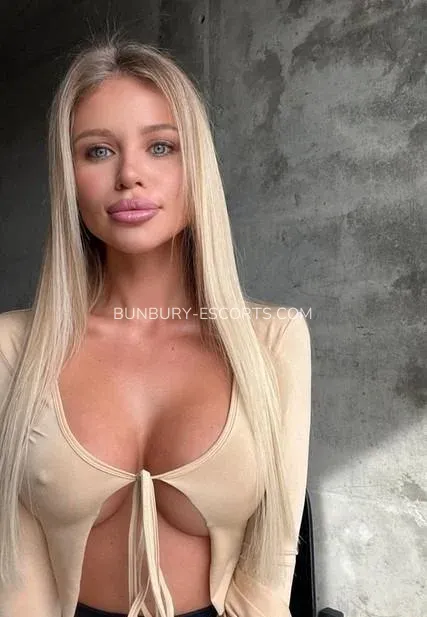 Bunbury escorts Silvia — 3