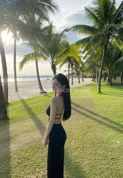 Bunbury escorts Molly — 5