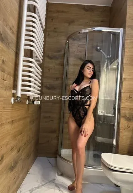 Bunbury escorts Ciara — 3