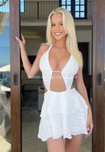Bunbury escorts Siv — 3