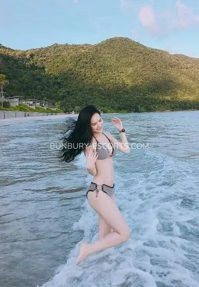 Bunbury escorts Alyssa — 1