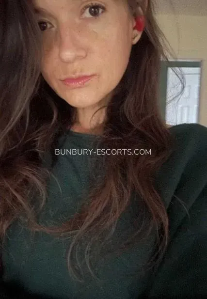 Bunbury escorts Maja — 1