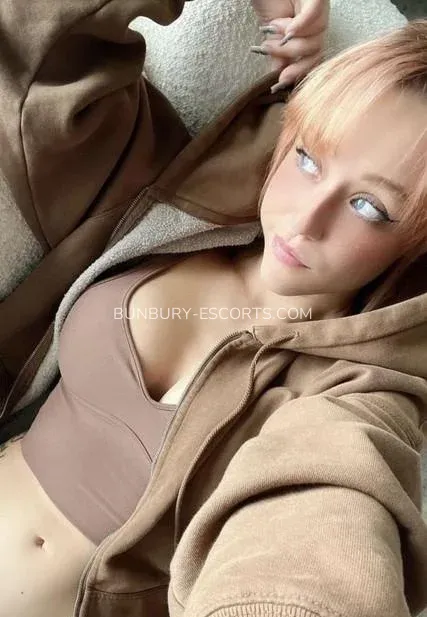 Bunbury escorts Alexandria — 1