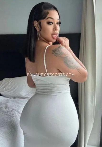 Bunbury escorts Amelia — 3