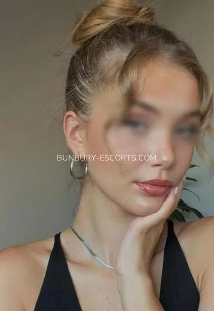Bunbury escorts Katarina — 2
