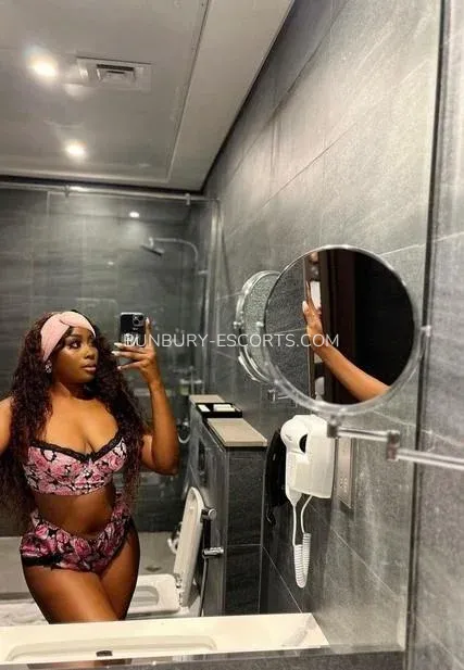 Bunbury escorts Lisa — 7