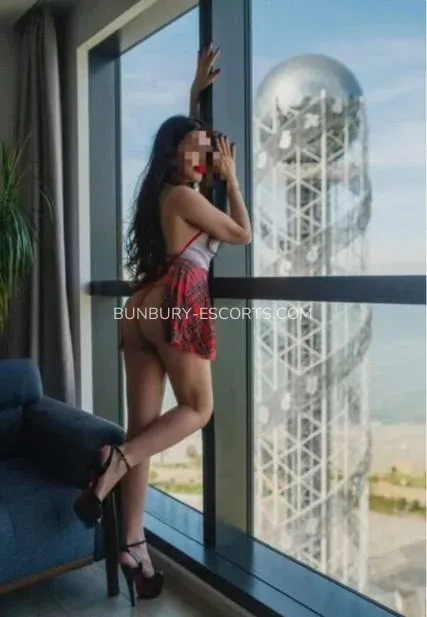 Bunbury escorts Milagros — 8