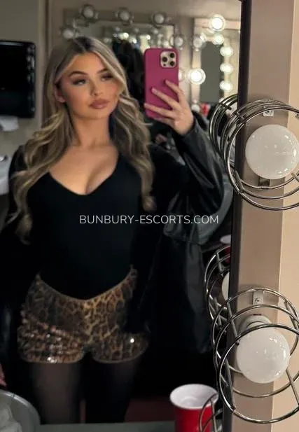 Bunbury escorts Siv — 4
