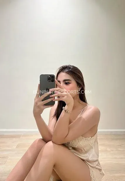 Bunbury escorts Kimberly — 5