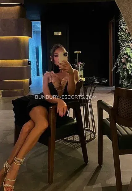 Bunbury escorts Valerie — 8
