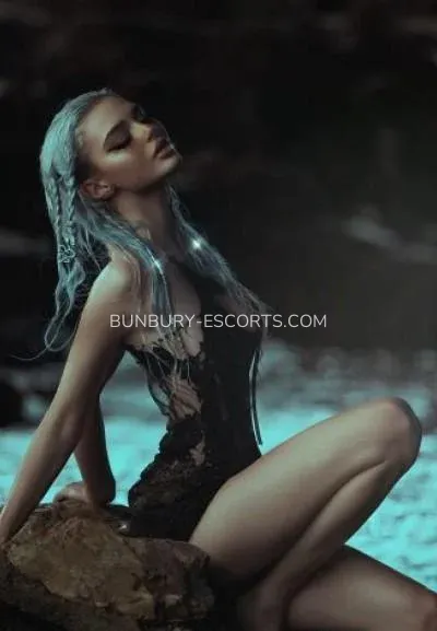 Bunbury escorts Ella — 4