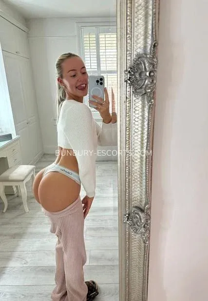 Bunbury escorts Emelie — 6