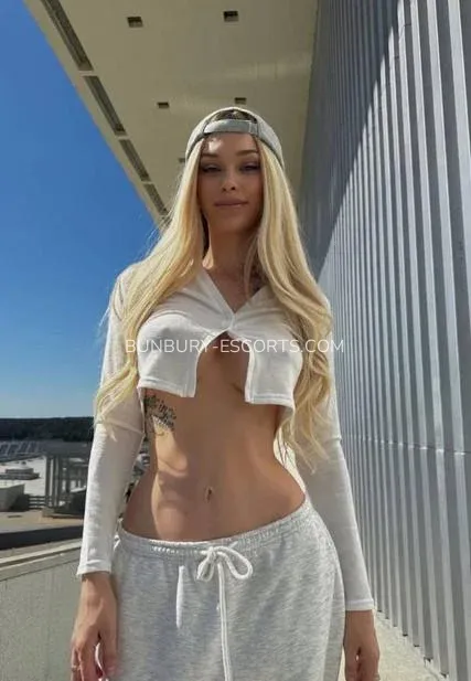 Bunbury escorts Sarah — 1