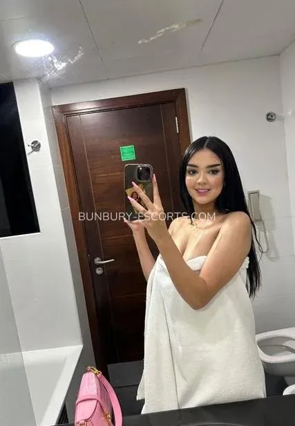 Bunbury escorts Emilia — 10