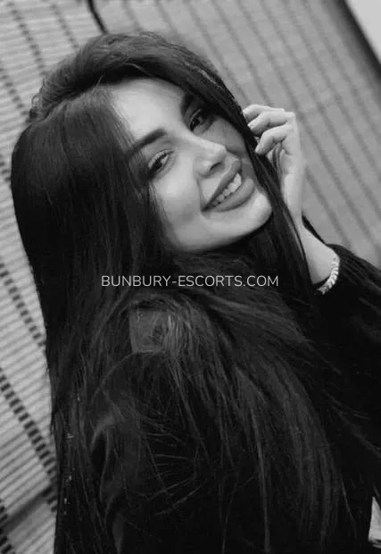 Bunbury escorts Justina — 2