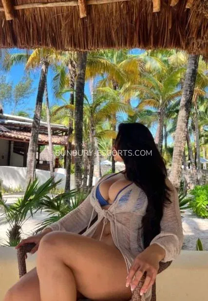 Bunbury escorts Erika — 1