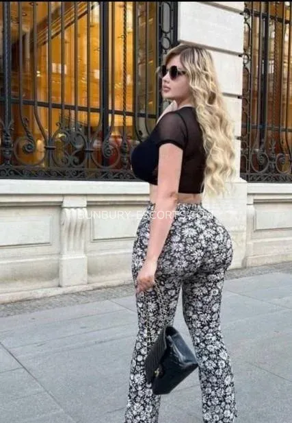 Bunbury escorts Kyra — 3