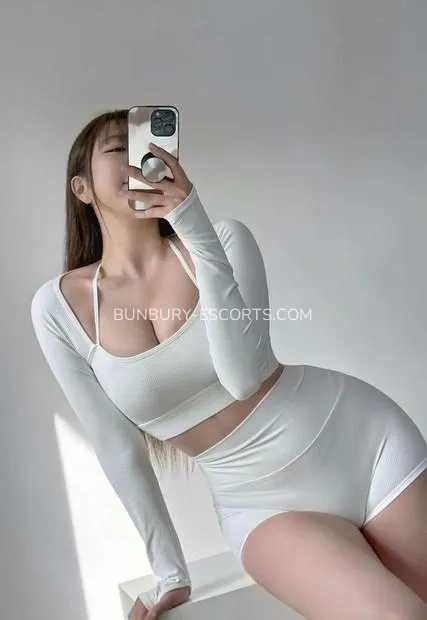 Bunbury escorts Sol — 2