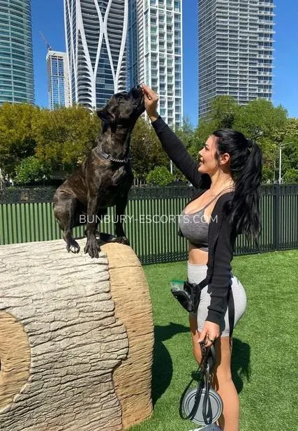 Bunbury escorts Siv — 5