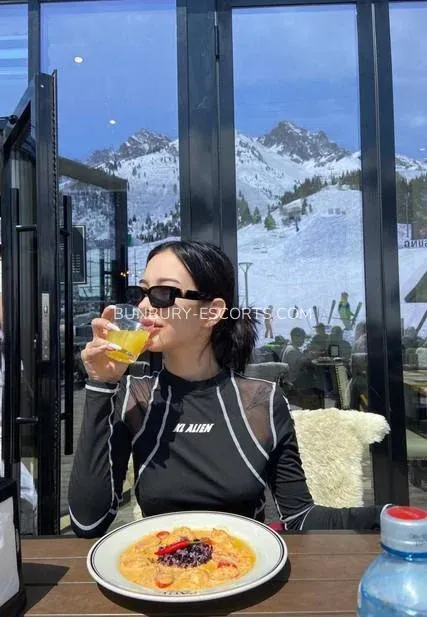 Bunbury escorts Stephanie — 6