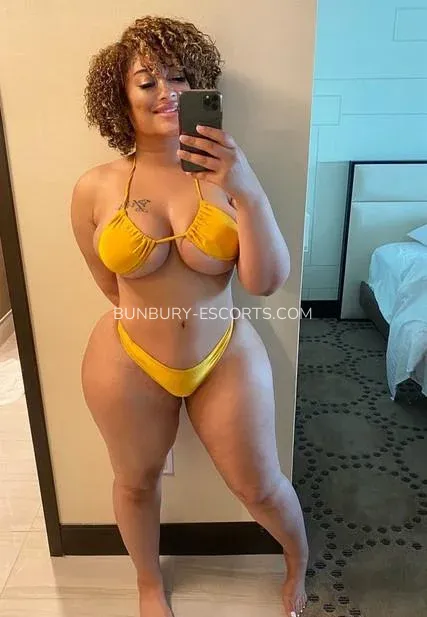 Bunbury escorts Miranda — 4