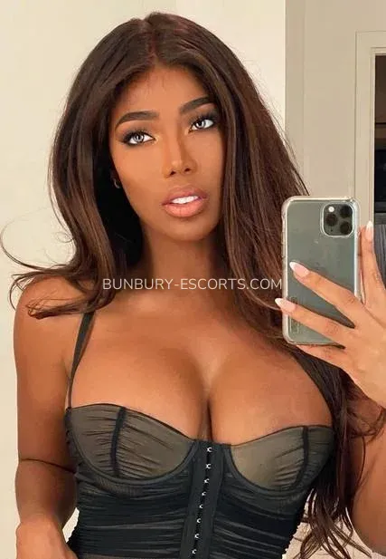 Bunbury escorts Isabelle — 1