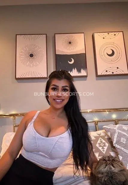 Bunbury escorts Viktoria — 5