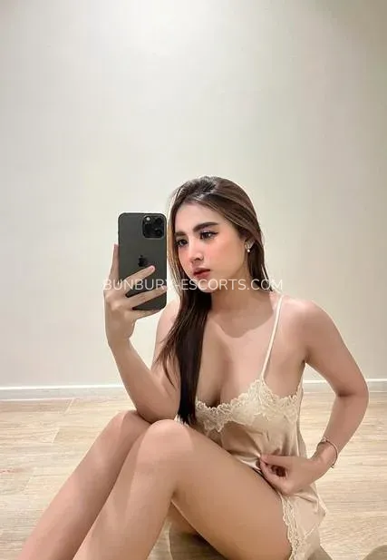 Bunbury escorts Kimberly — 1