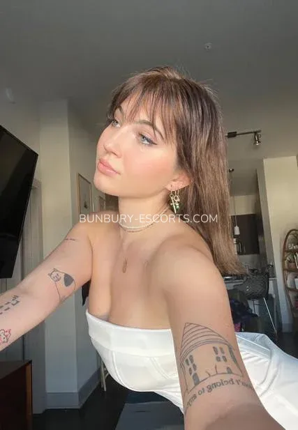 Bunbury escorts Chloe — 1