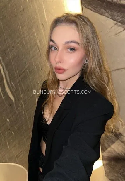 Bunbury escorts Sierra — 7