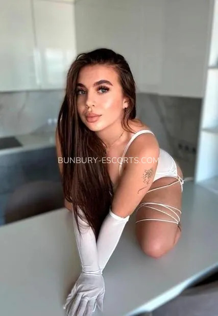 Bunbury escorts Mallory — 2